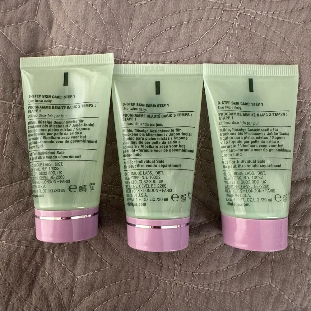 New 12 Piece Travel Size Clinique Skincare Lot Bundle + Cosmetic Bag
